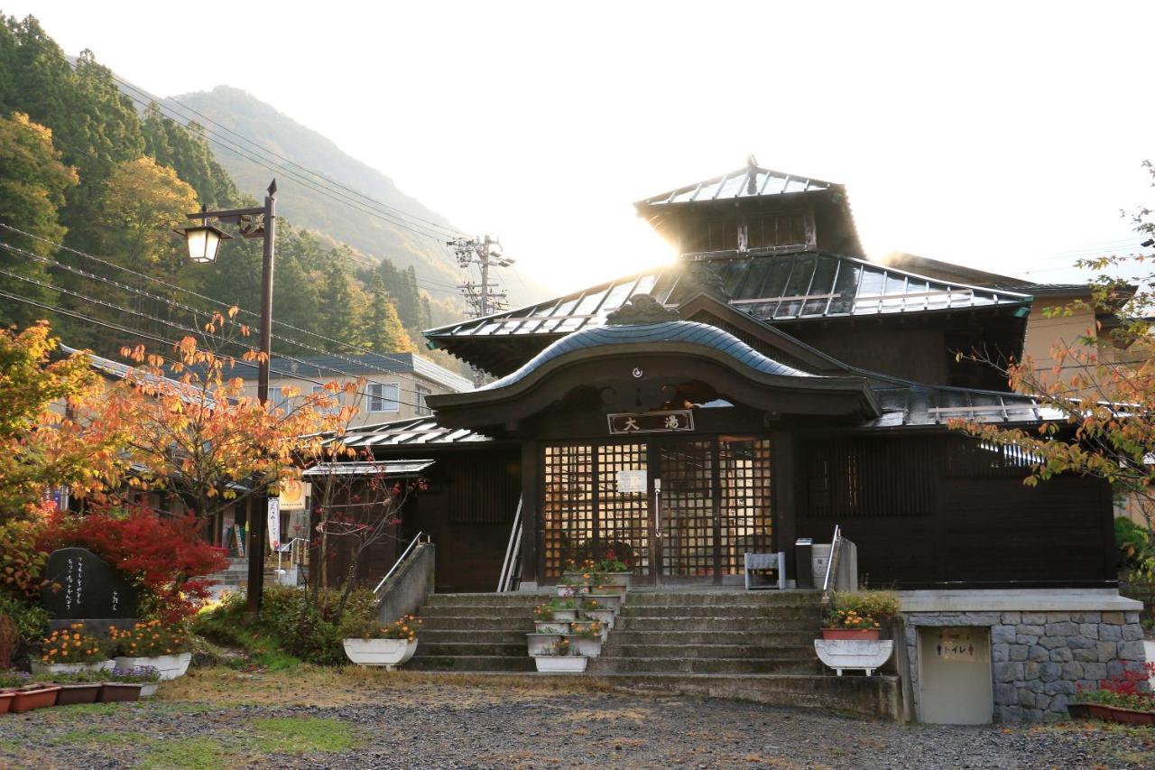 Fujiiso (Adults Only) Hotell Takayama  Eksteriør bilde
